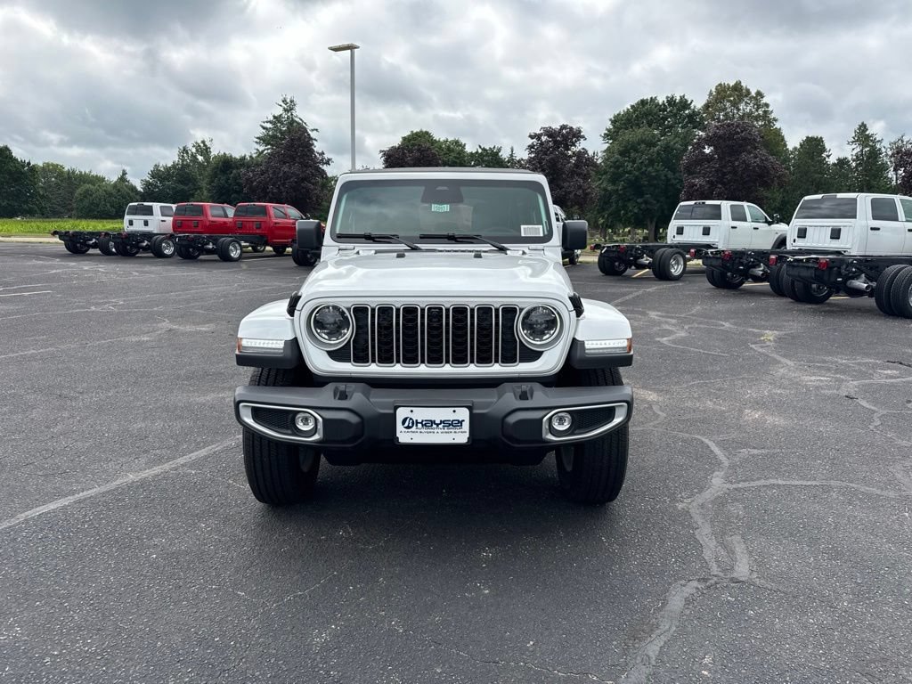 New 2026 Jeep Wrangler Unlimited Sahara AWD/4WD image 2