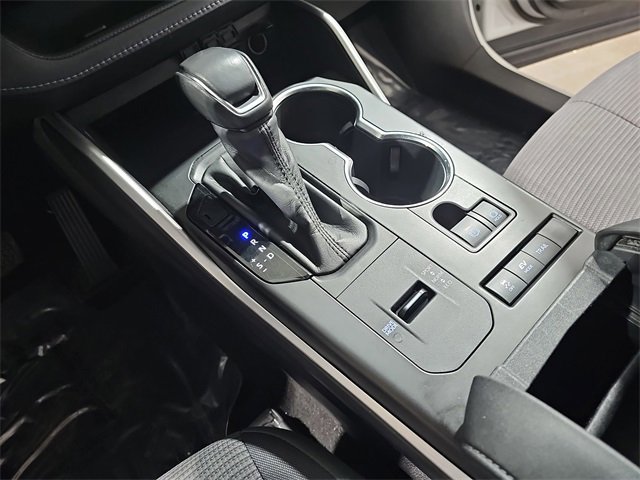 Used 2020 Toyota Highlander LE image 22