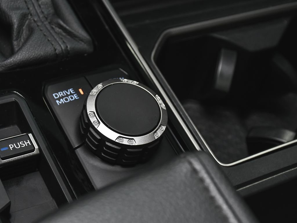 Used 2024 Toyota Tundra Limited w/ Power Package image 33