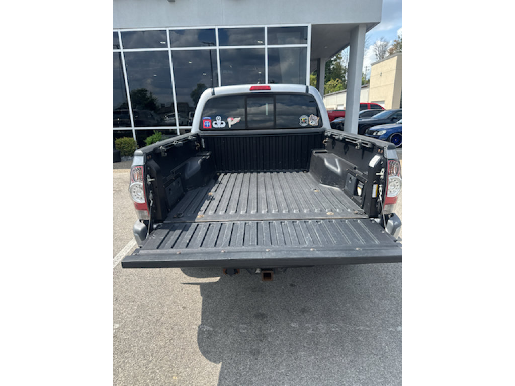 Used 2015 Toyota Tacoma 4x4 Double Cab w/ TRD Sport Package image 7