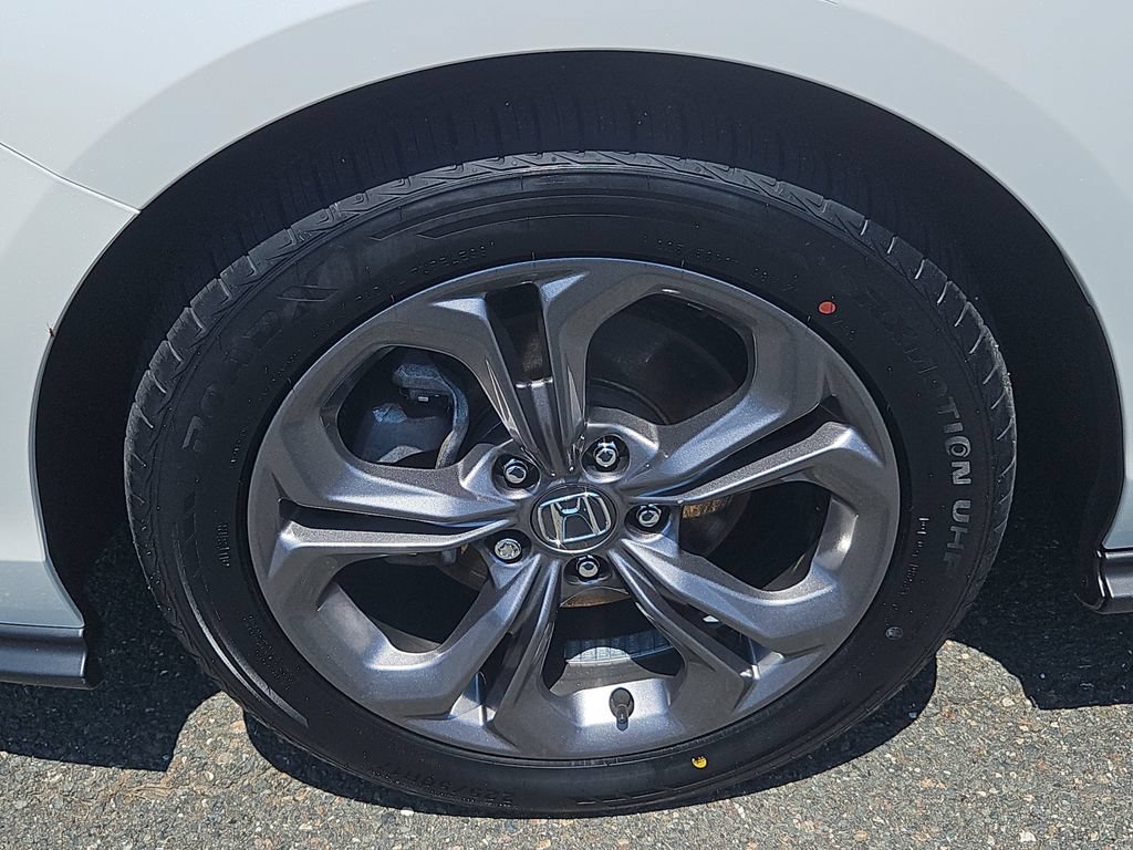 Certified 2024 Honda Accord EX image 7