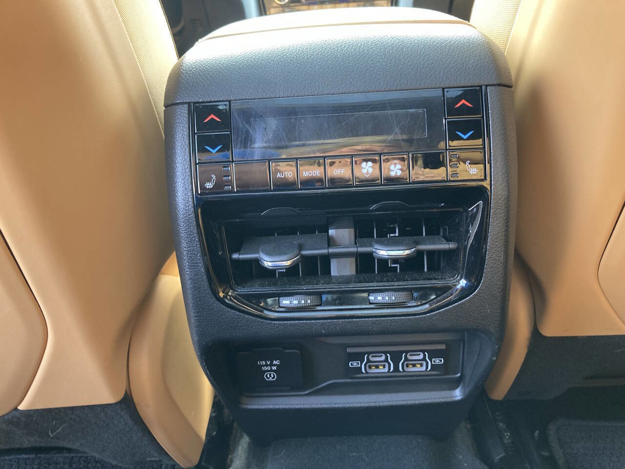 Used 2023 Jeep Grand Cherokee L Summit w/ Advanced Protech Group IV image 48