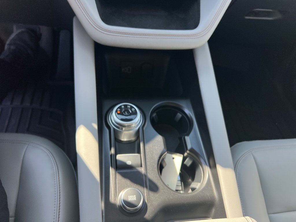 Used 2026 Ford Explorer Active w/ Active Comfort Package image 19