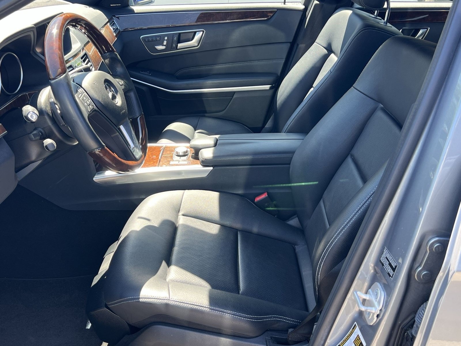 Used 2014 Mercedes-Benz E 350 4MATIC Sedan image 11