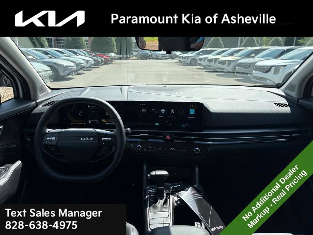 New 2026 Kia Sportage EX FWD image 7