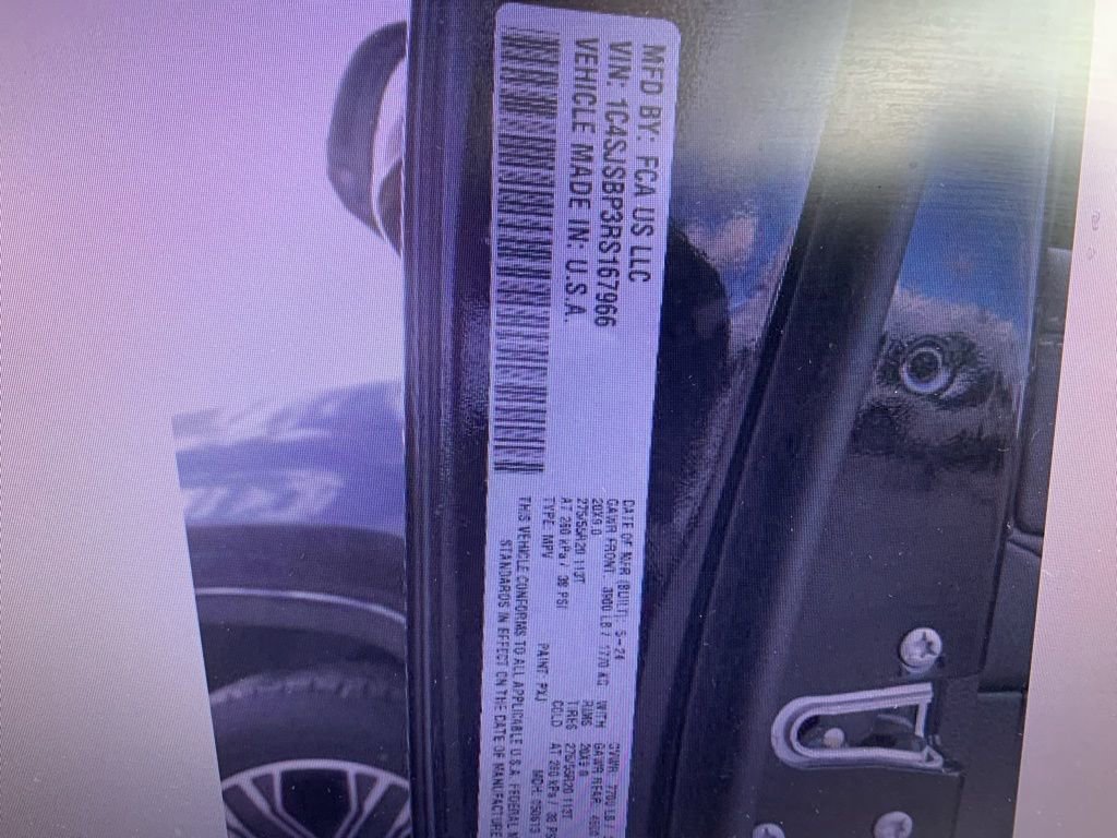 Used 2024 Jeep Wagoneer L Series II w/ Flexible Seating Group image 8