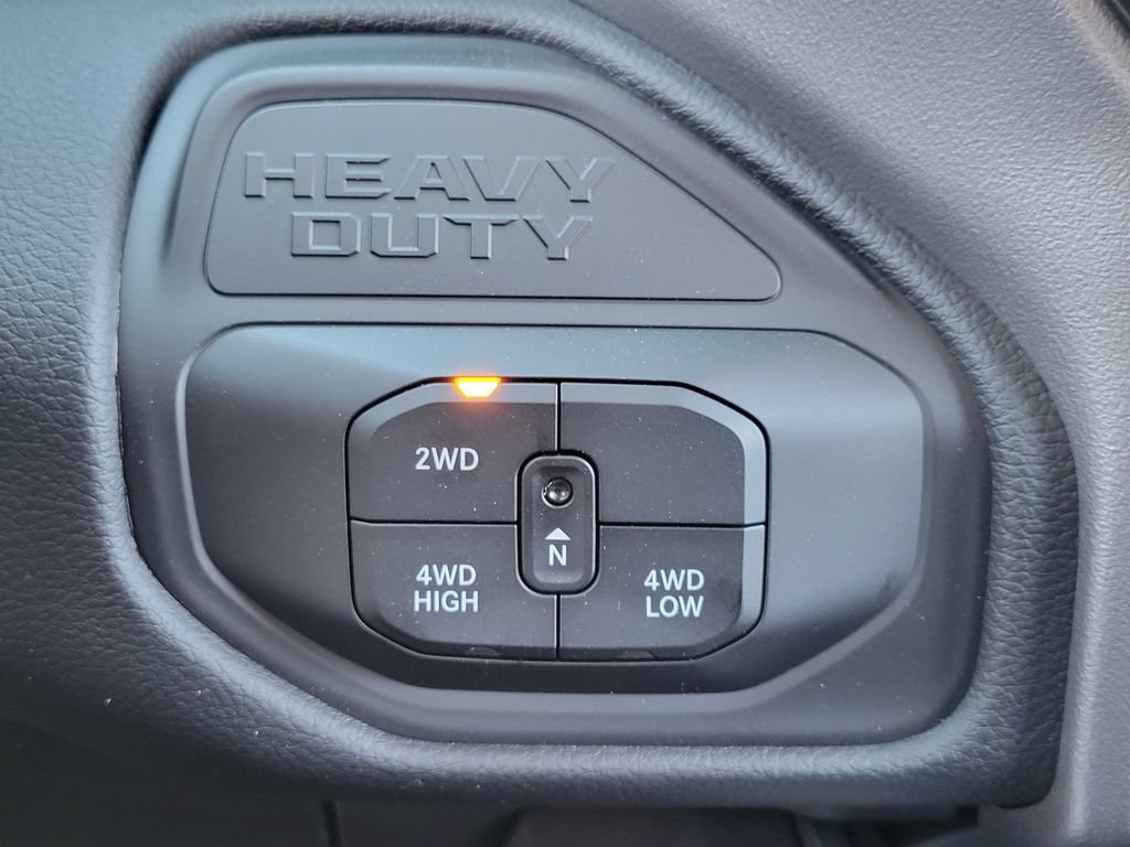 New 2026 RAM 2500 Big Horn AWD/4WD image 13