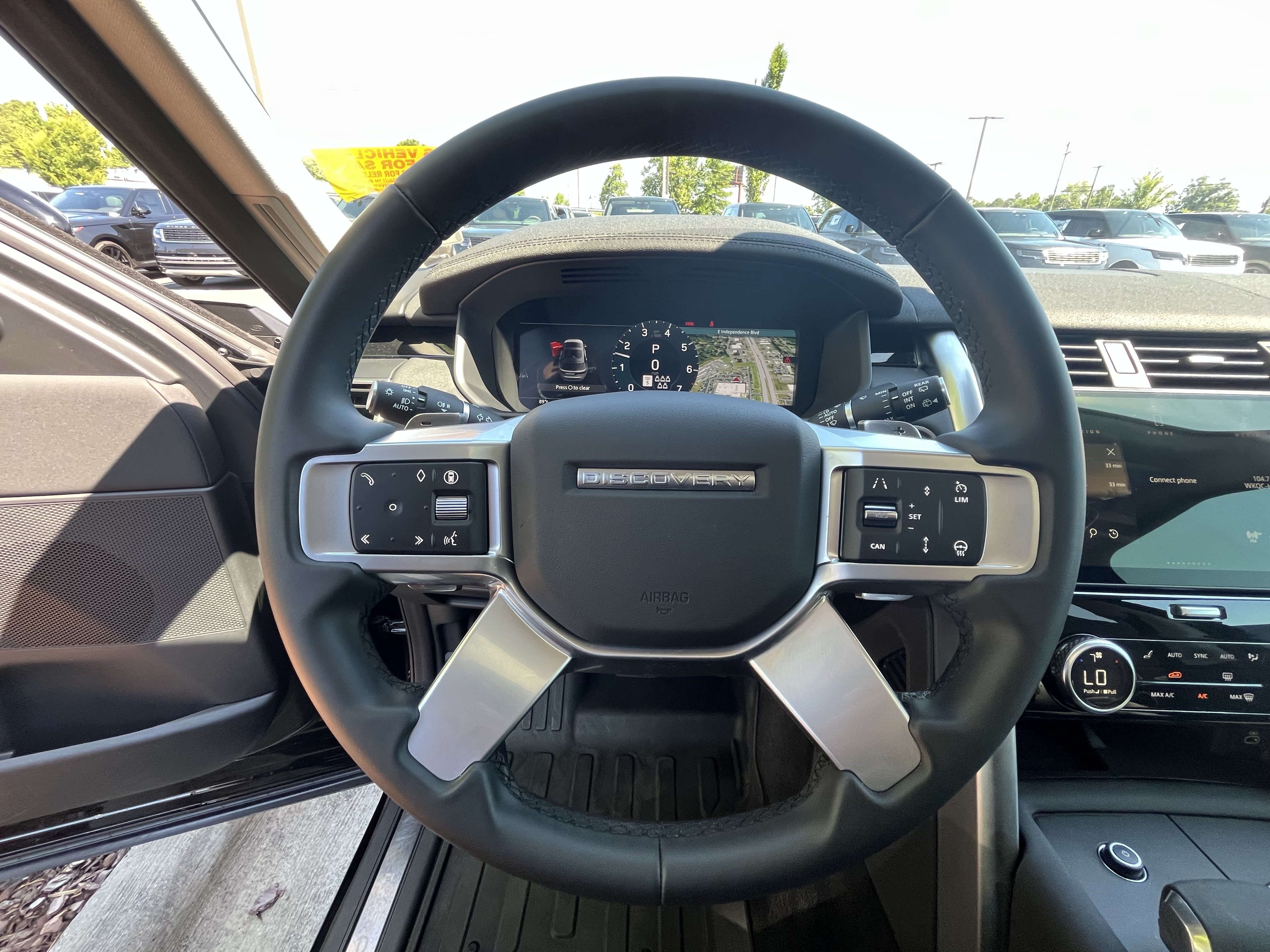 Certified 2024 Land Rover Discovery S AWD/4WD image 21