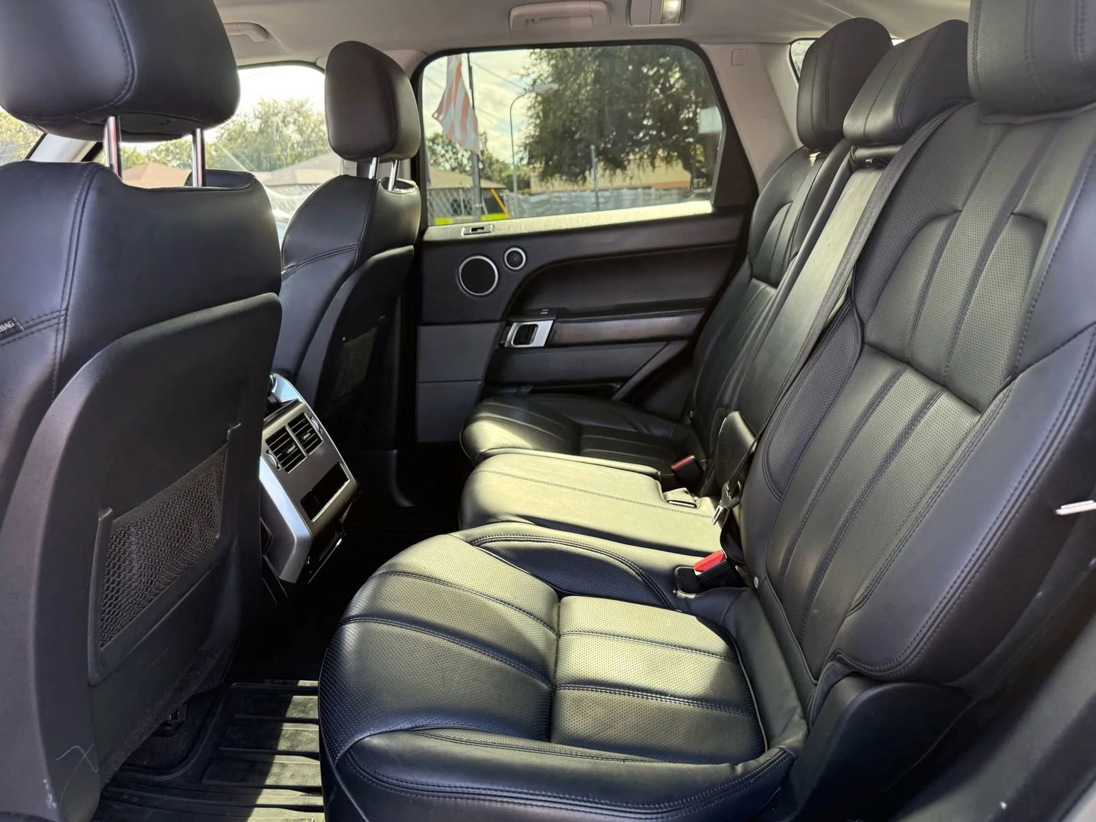 Used 2016 Land Rover Range Rover Sport HSE AWD/4WD image 12