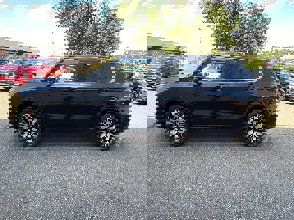 New 2025 Mitsubishi Outlander SE image 2