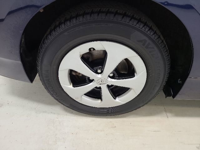 Used 2015 Toyota Prius Two FWD image 33
