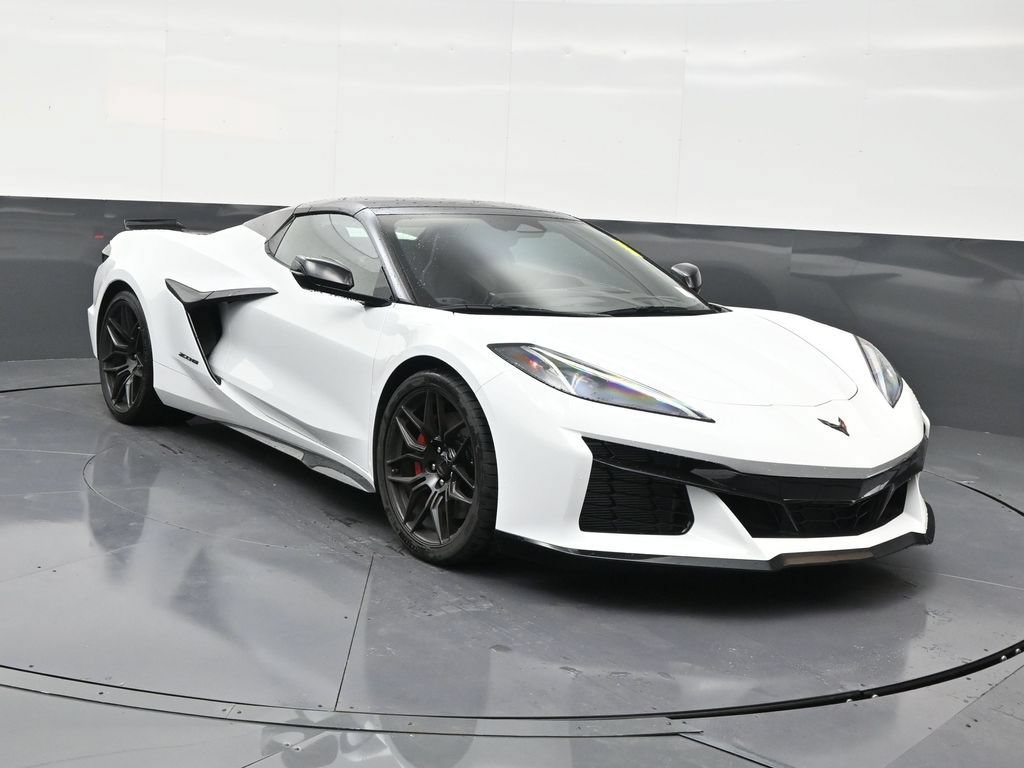 Used 2026 Chevrolet Corvette Z06 RWD image 7