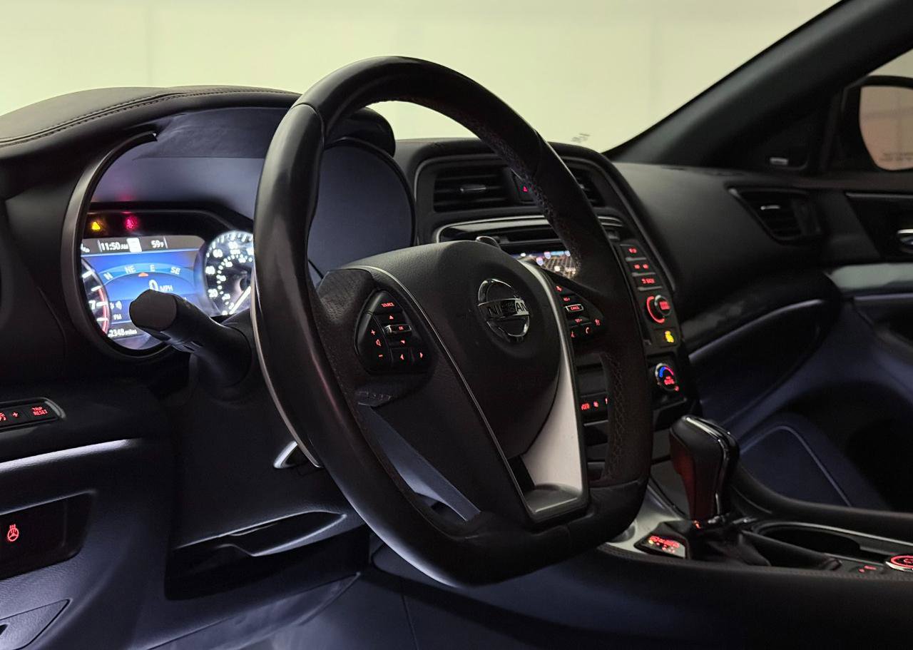 Used 2020 Nissan Maxima SR w/ Sport Mat Group FWD image 19