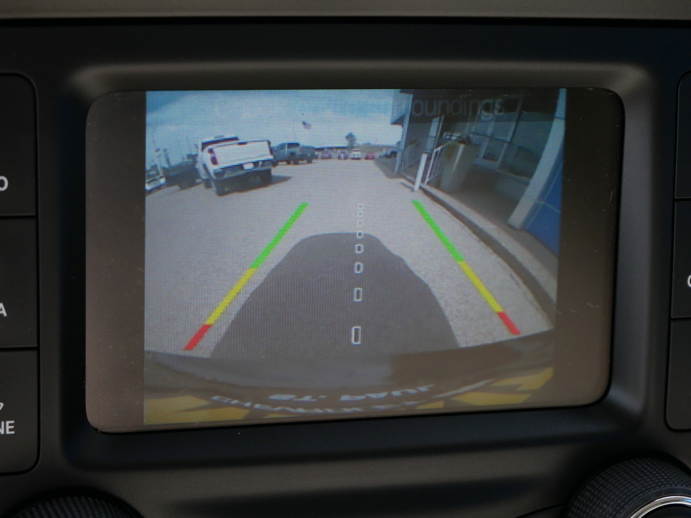 Used 2017 Jeep Renegade Limited image 16