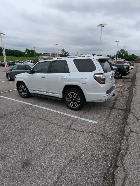 Used 2024 Toyota 4Runner Limited AWD/4WD image 6