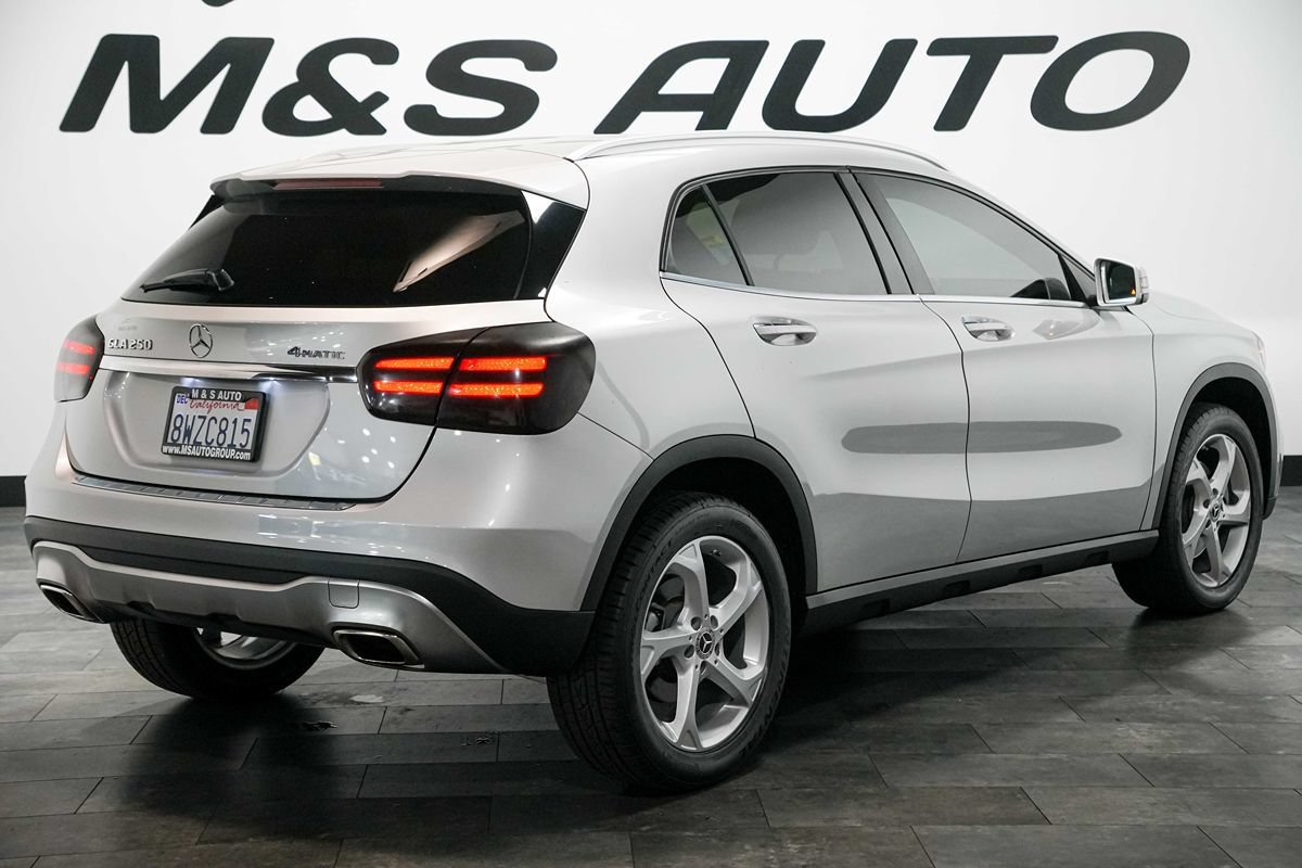 Used 2018 Mercedes-Benz GLA 250 4MATIC image 4