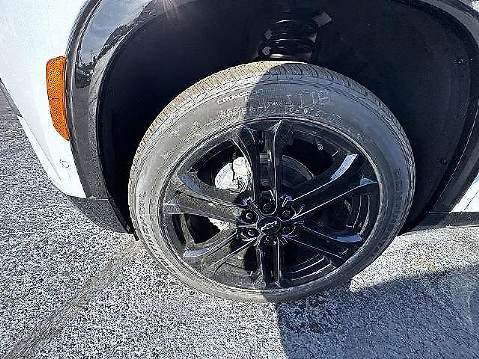 New 2026 Chevrolet Traverse High Country w/ LPO, Floor Liner Package FWD image 7