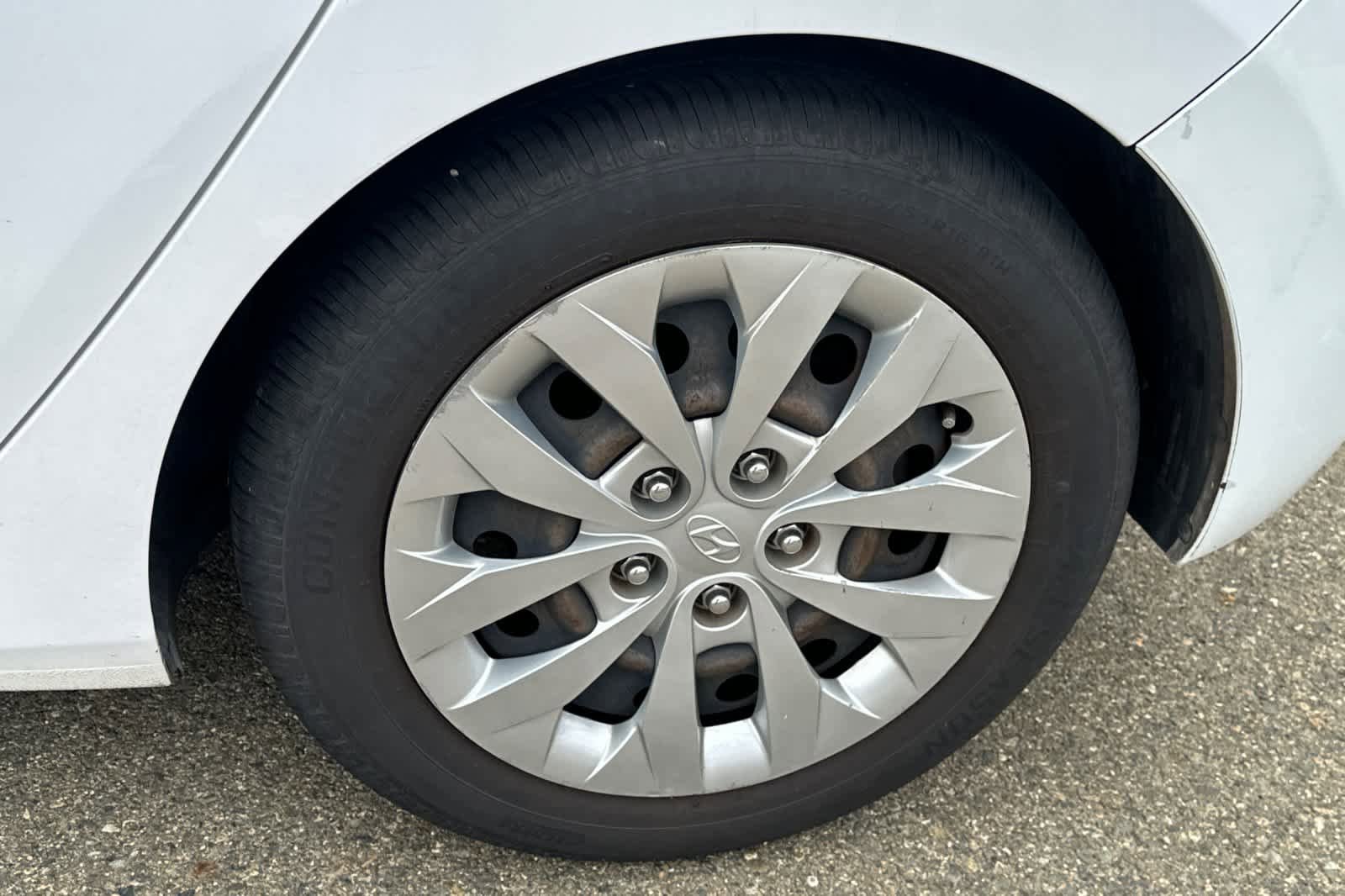 Used 2017 Hyundai Elantra GT FWD image 18