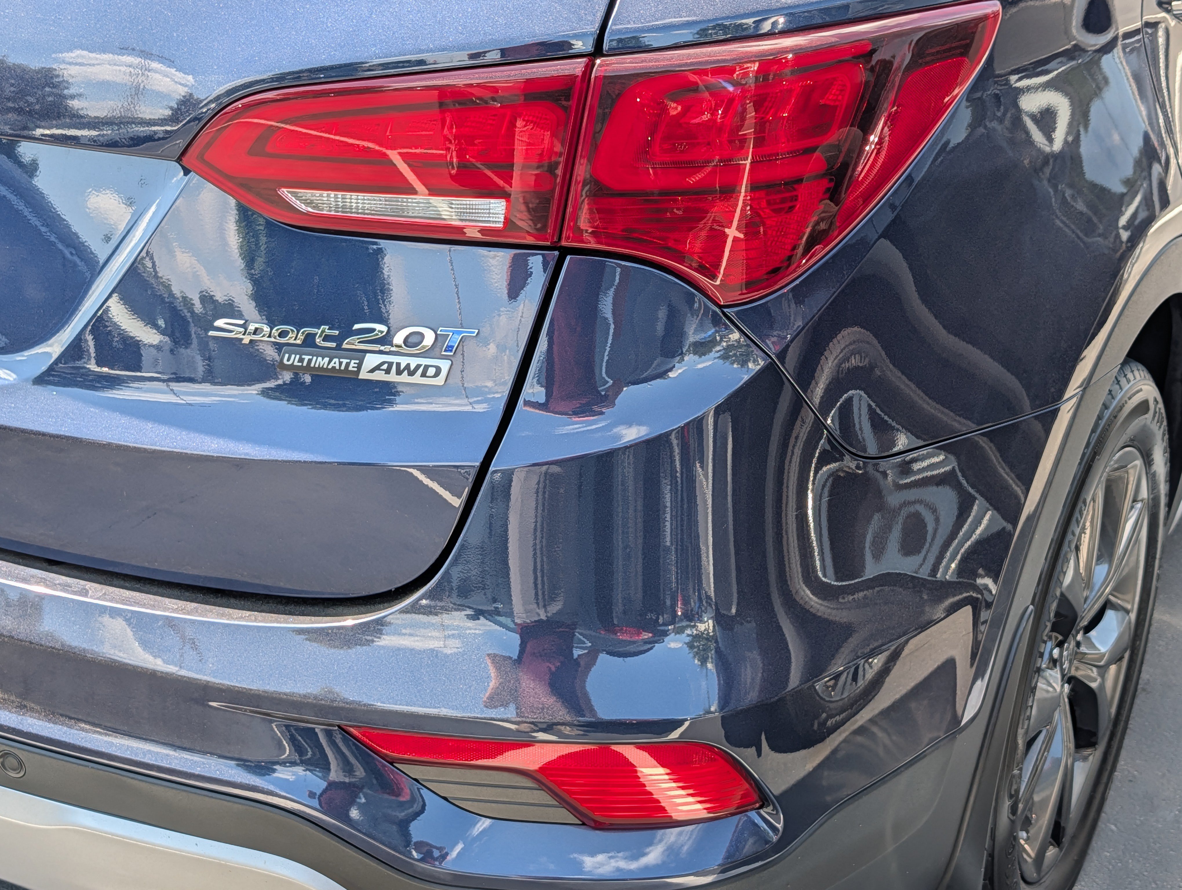Used 2018 Hyundai Santa Fe Sport AWD/4WD image 17