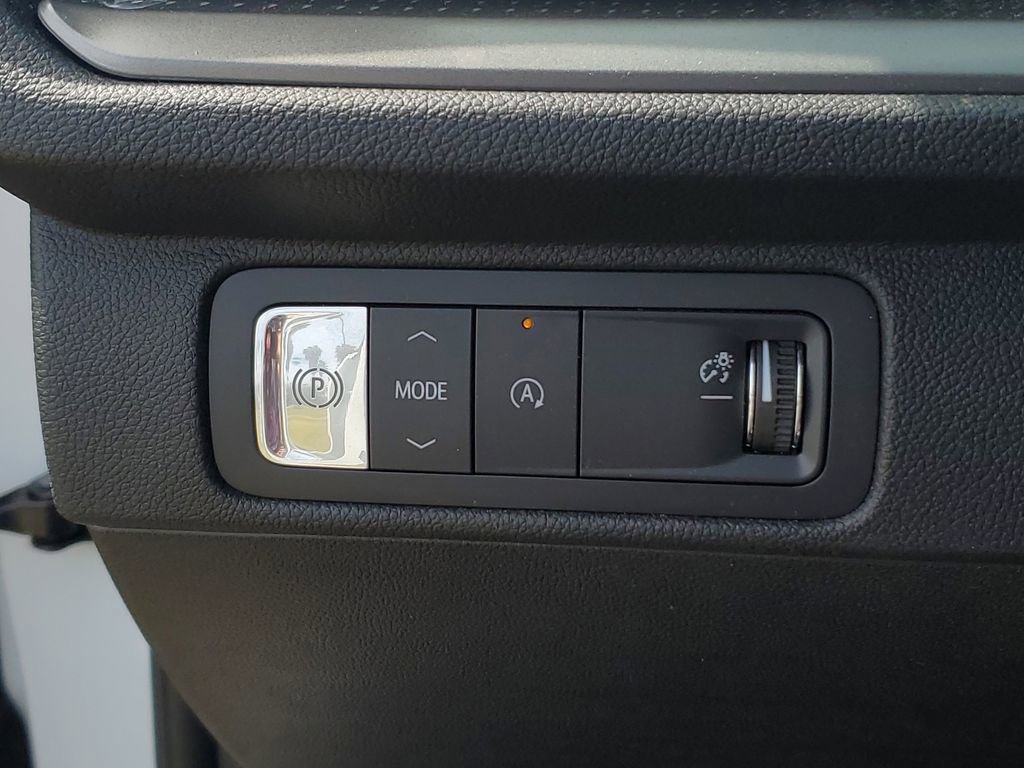 Used 2026 Chevrolet Traverse LT w/ Driver Confidence Package FWD image 24
