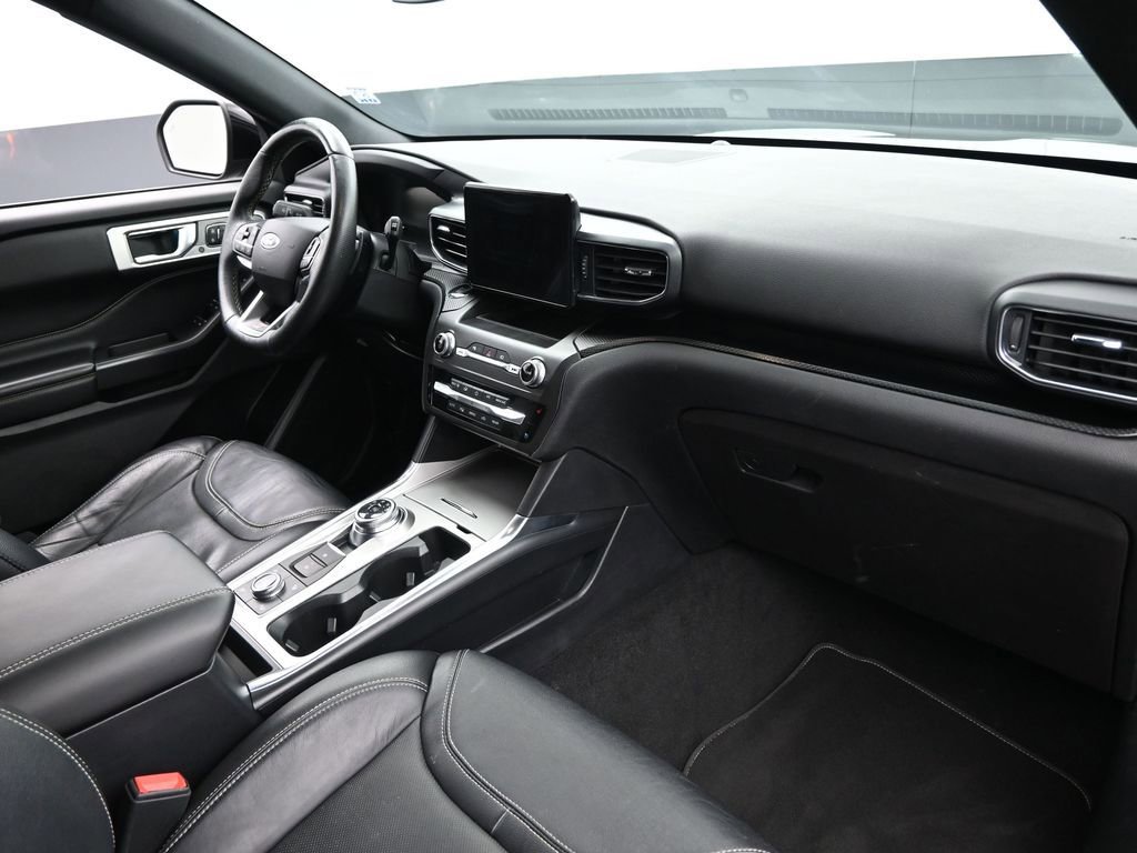 Used 2020 Ford Explorer ST image 33