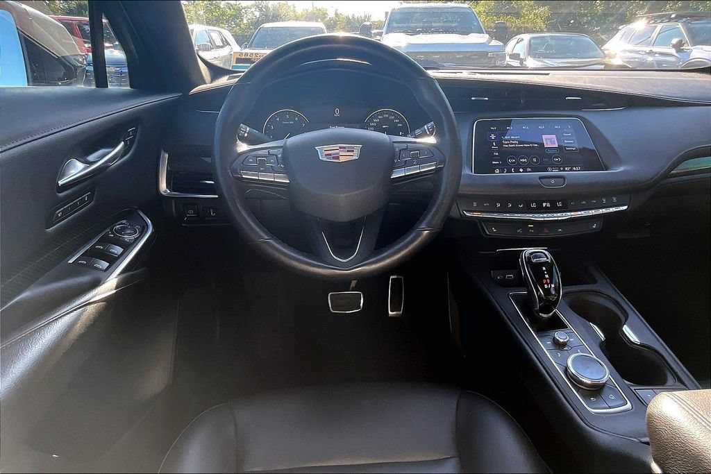 Used 2022 Cadillac XT4 Sport w/ Enhanced Visibility Package AWD/4WD image 8