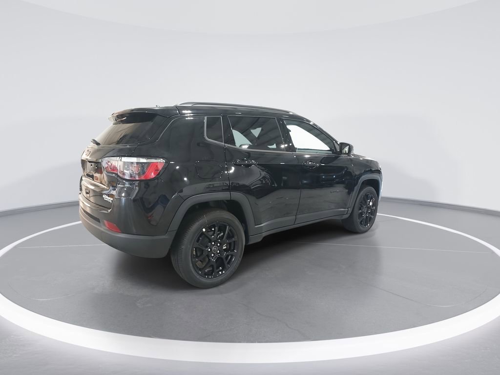 New 2026 Jeep Compass Latitude image 8