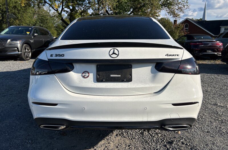 Used 2023 Mercedes-Benz E 350 4MATIC Sedan image 18