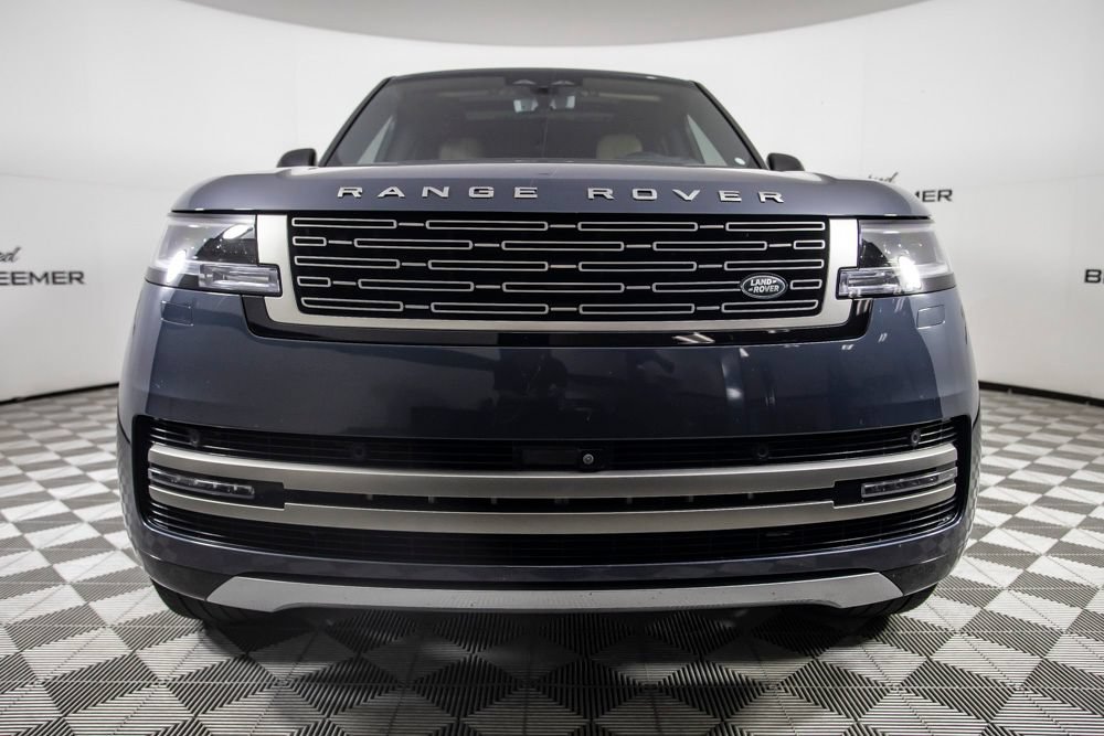 Used 2025 Land Rover Range Rover SE AWD/4WD image 5