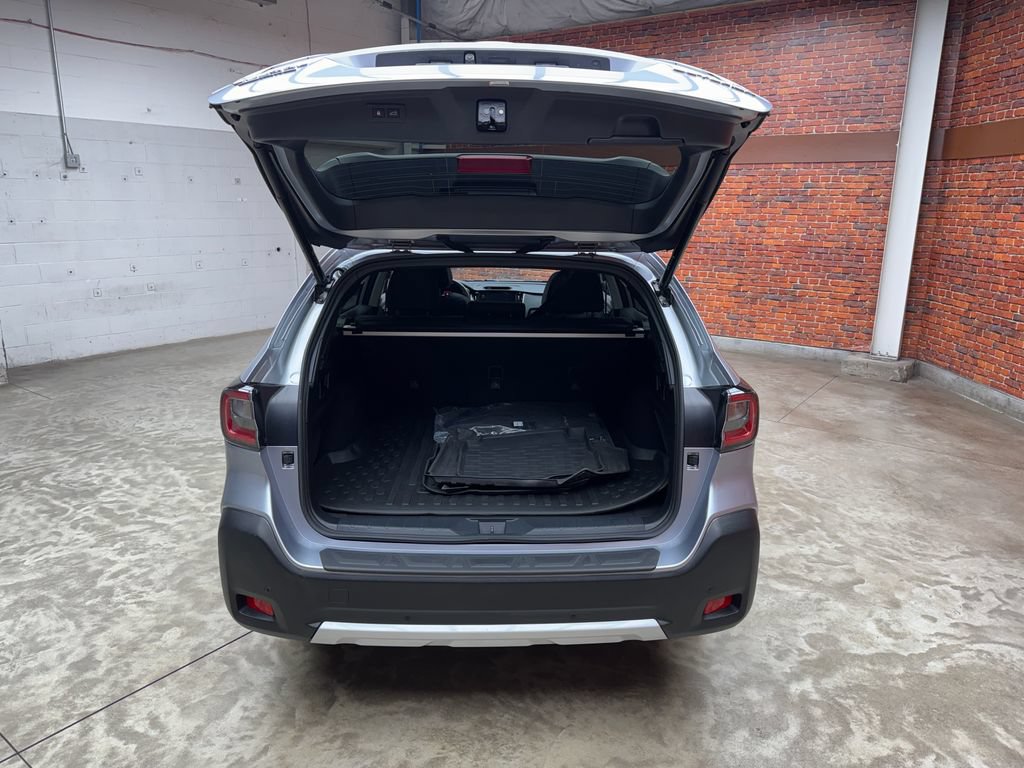 Used 2024 Subaru Outback Limited AWD/4WD image 25