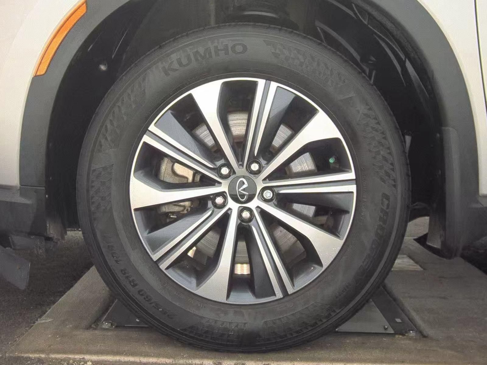 Certified 2023 INFINITI QX60 Pure FWD image 16
