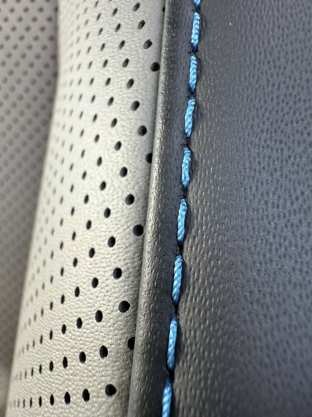 Used 2025 Mercedes-Benz G 580 w/ EQ Technology image 35