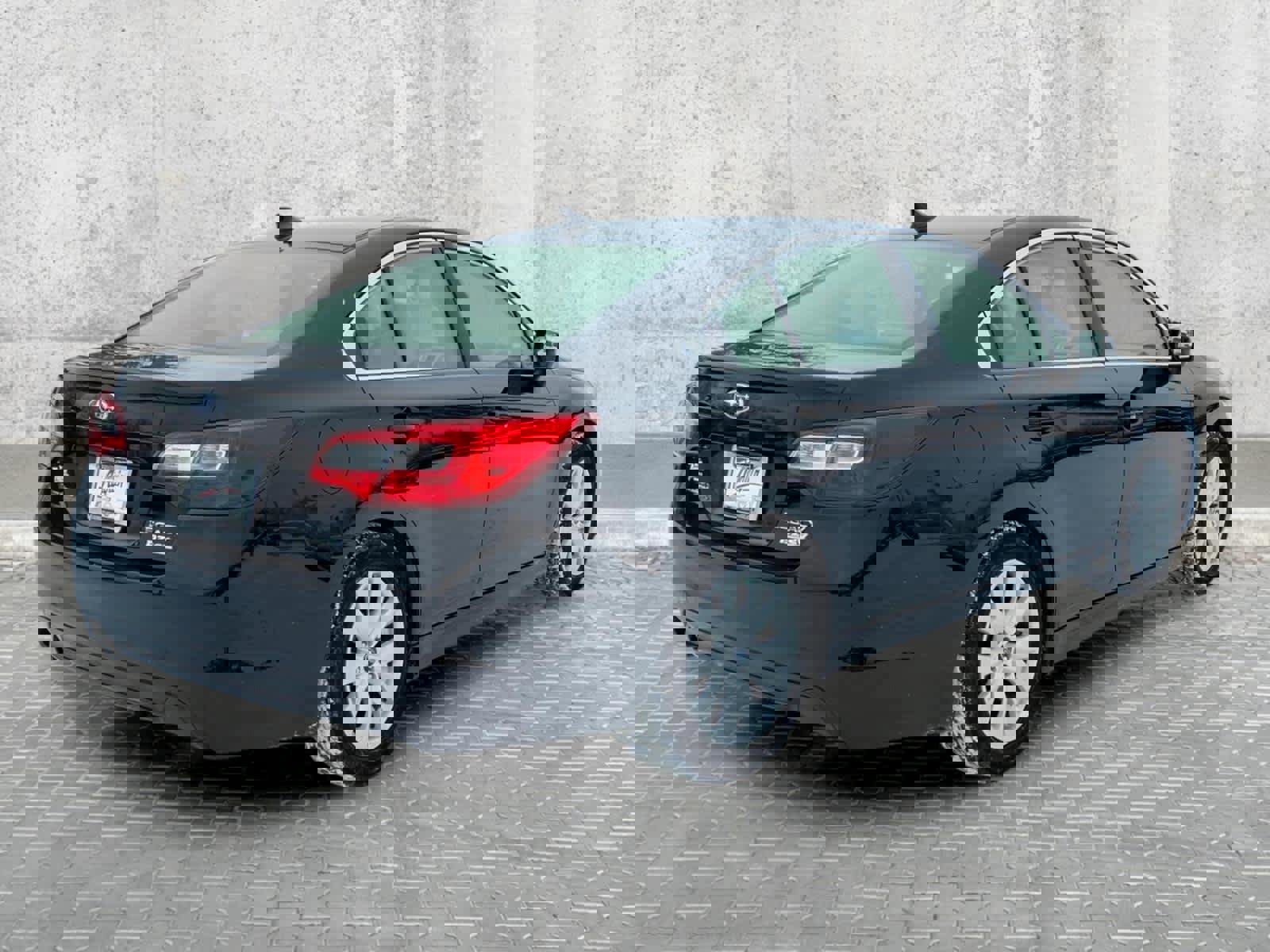 Used 2017 Subaru Legacy 2.5i Premium w/ Moonroof Package image 11