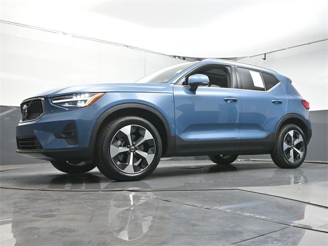 Used 2024 Volvo XC40 B5 Plus w/ Protection Package Premier image 36
