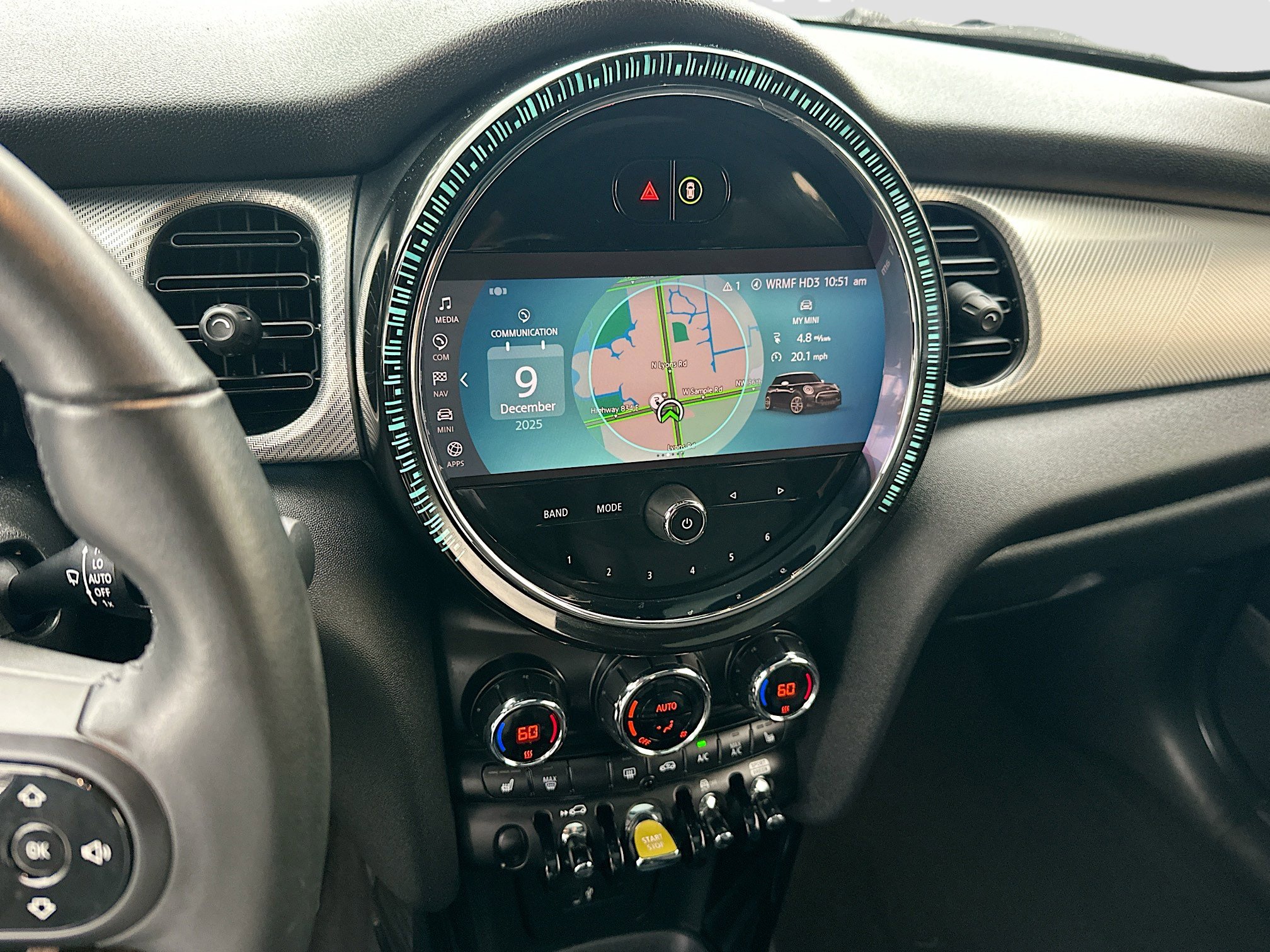 Certified 2024 MINI Cooper SE image 13