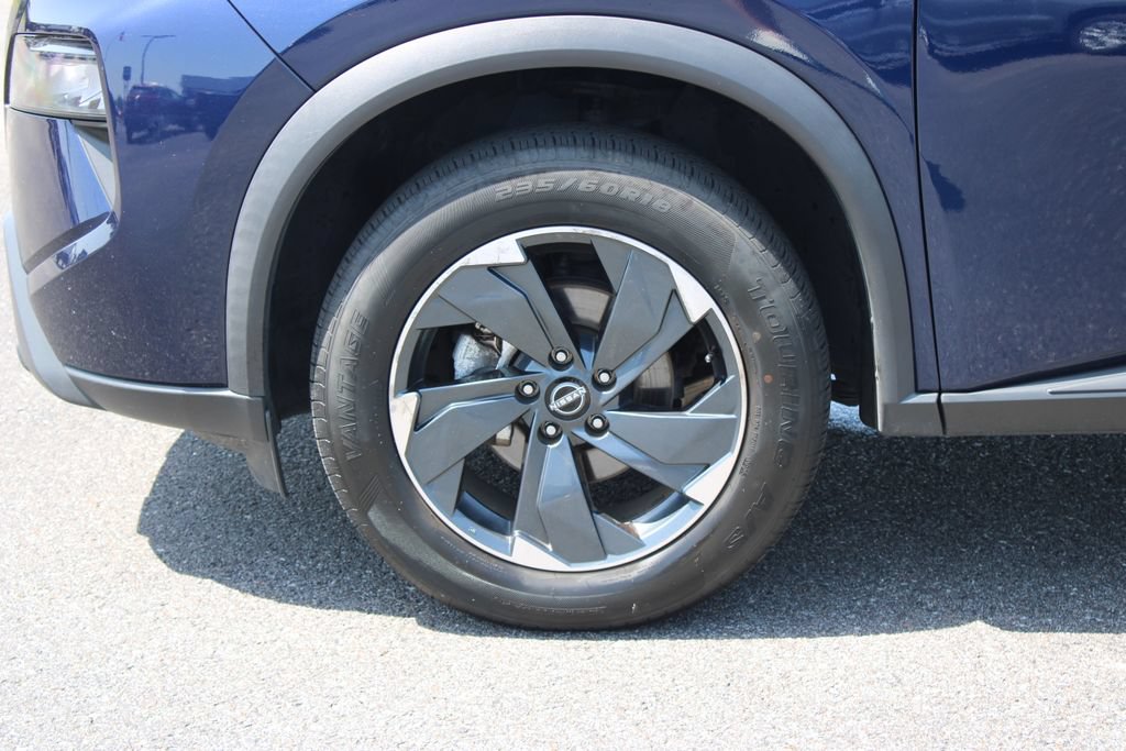 Used 2024 Nissan Rogue SV AWD/4WD image 21