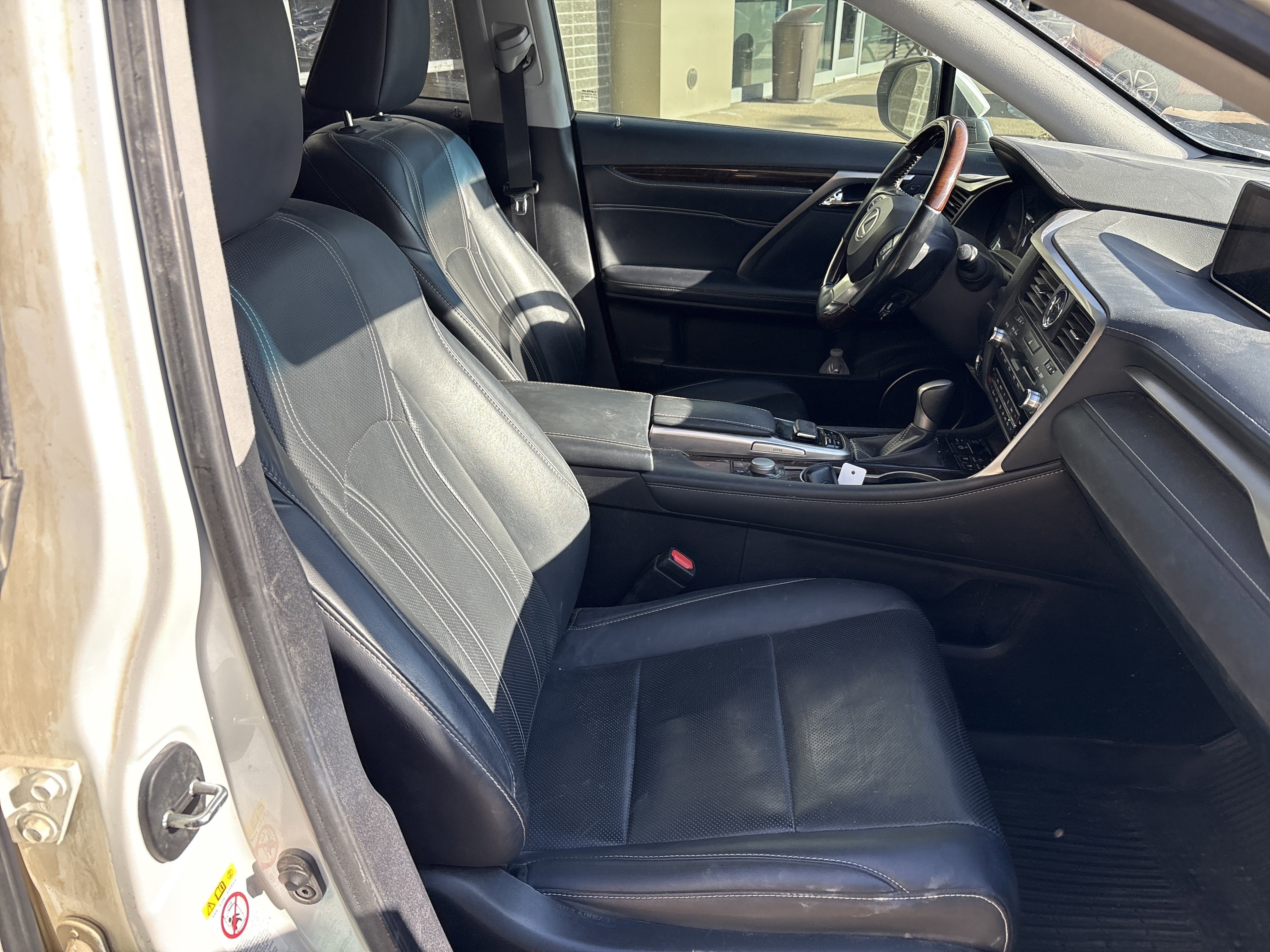 Used 2019 Lexus RX 450h AWD w/ Navigation Package image 33