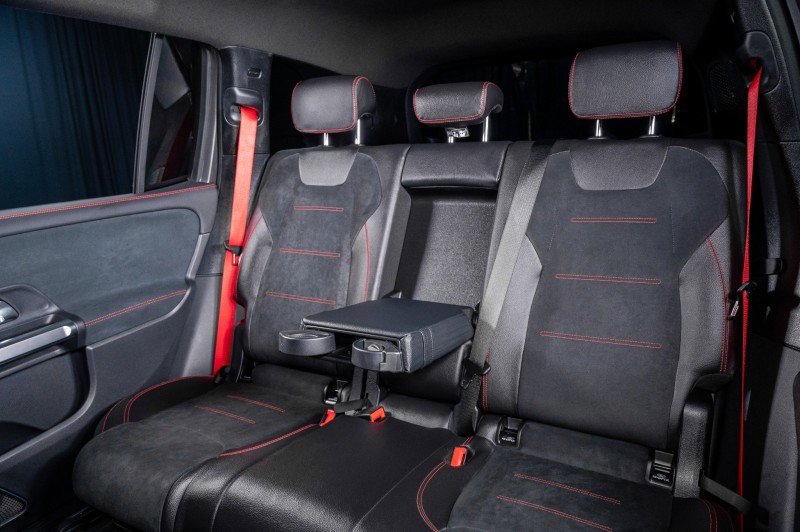 Certified 2026 Mercedes-Benz GLB 35 AMG 4MATIC image 17