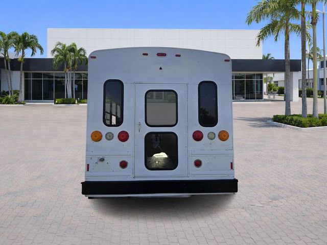 Used 2011 Ford E-450 and Econoline 450 Super Duty image 6