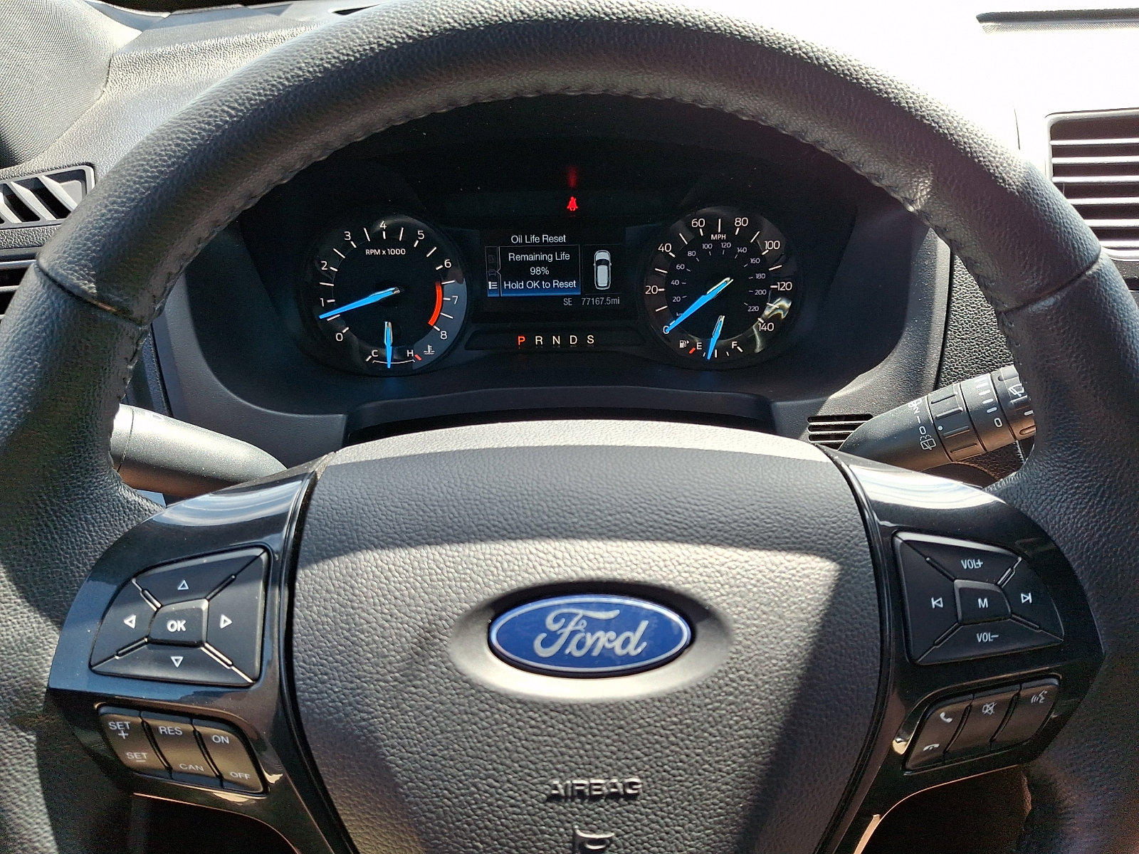Used 2018 Ford Explorer XLT AWD/4WD image 18