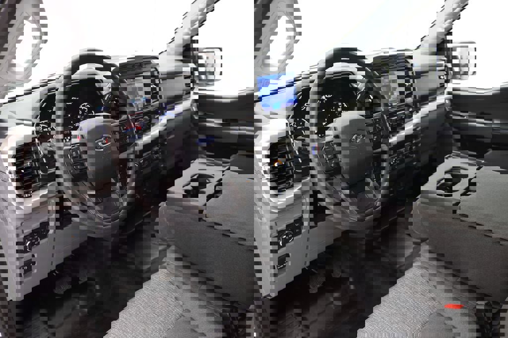 Used 2021 Ford F150 XLT w/ XTR Package image 17