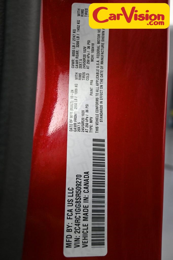 Used 2025 Chrysler Pacifica Limited image 46