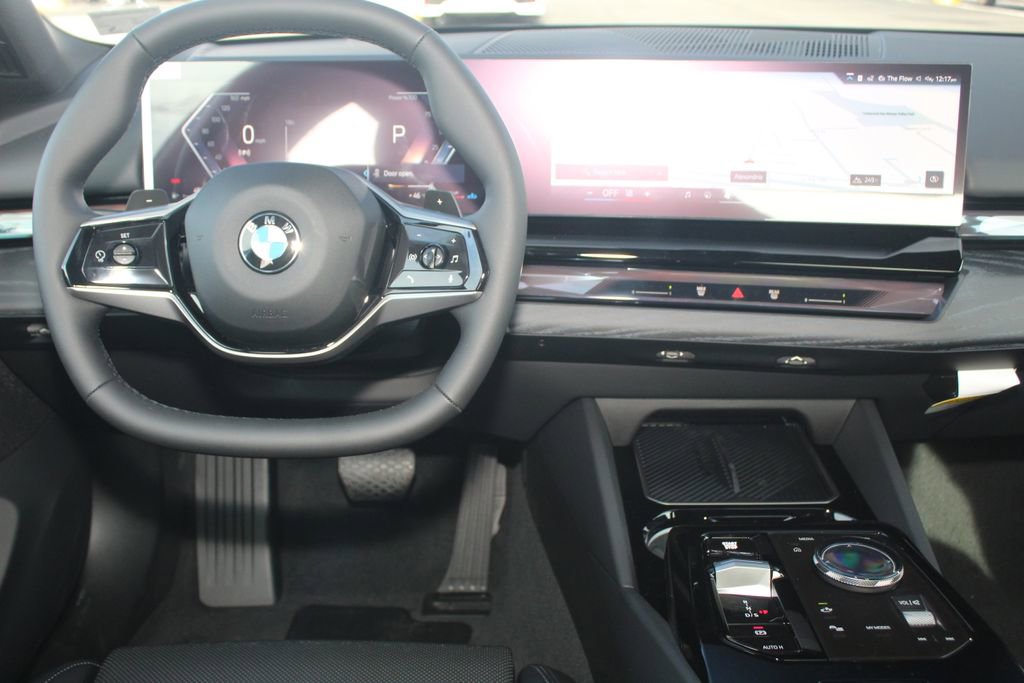 New 2026 BMW 530i xDrive w/ Convenience Package AWD/4WD image 18