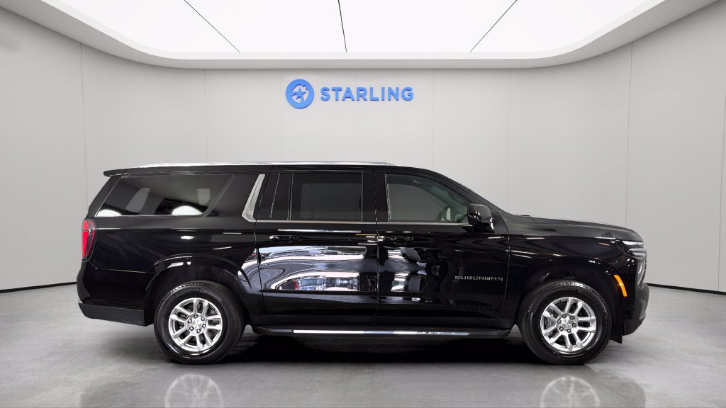 Certified 2025 Chevrolet Suburban LT AWD/4WD image 12