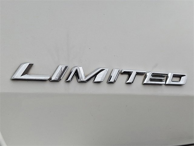 Used 2022 Ford Explorer Limited w/ Limited Technology Package image 32