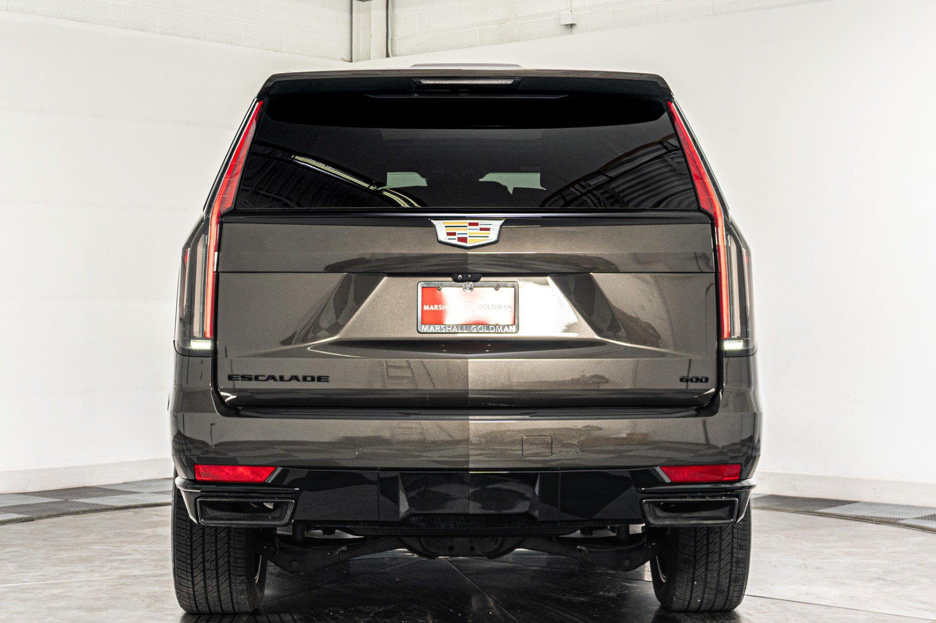 Used 2021 Cadillac Escalade Sport Platinum w/ Heavy-Duty Trailer Package AWD/4WD image 8