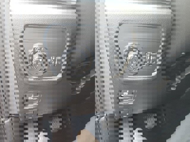 New 2025 Jeep Grand Cherokee Limited image 16