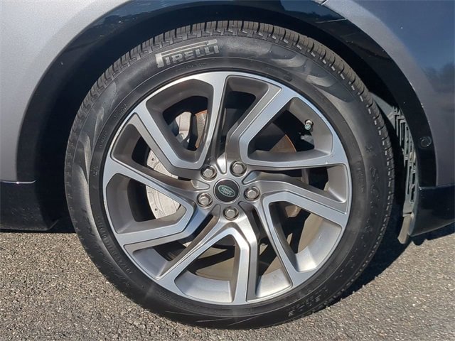 Used 2020 Land Rover Discovery Landmark image 9