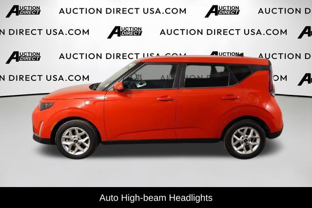 Used 2024 Kia Soul LX w/ Option Group 015 FWD image 6