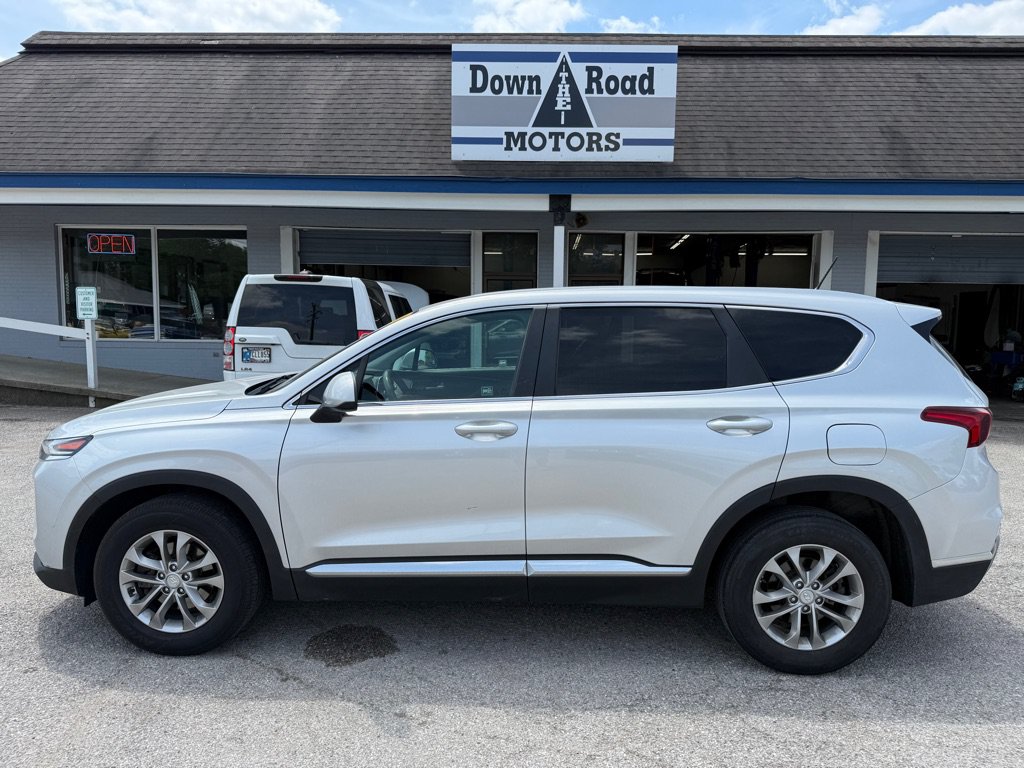 Used 2019 Hyundai Santa Fe SE AWD/4WD image 23